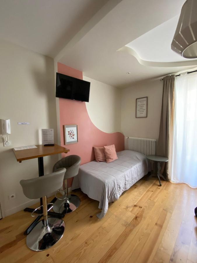 Le Logis Gout Apartment Carcassonne Bagian luar foto