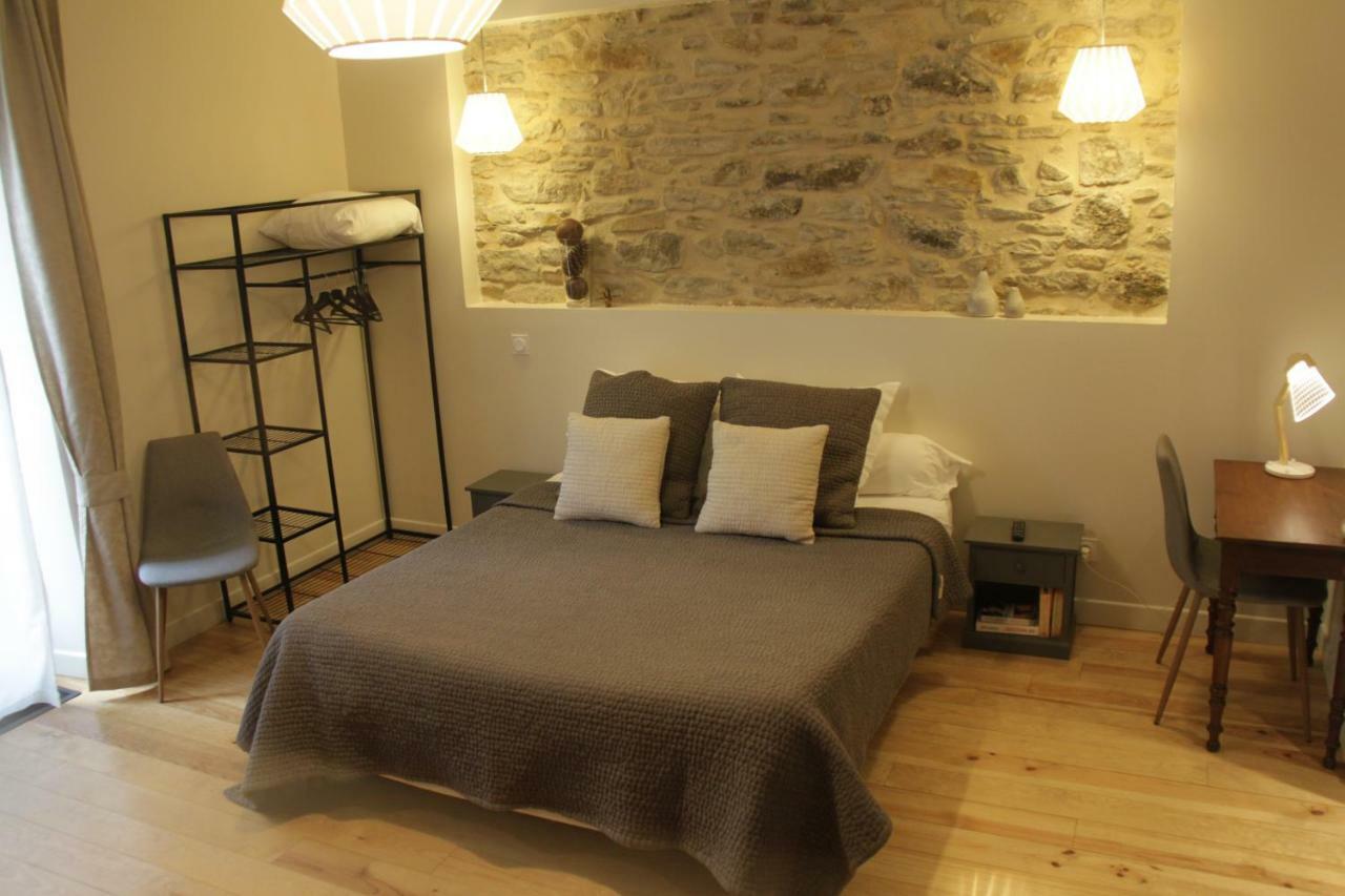 Le Logis Gout Apartment Carcassonne Bagian luar foto